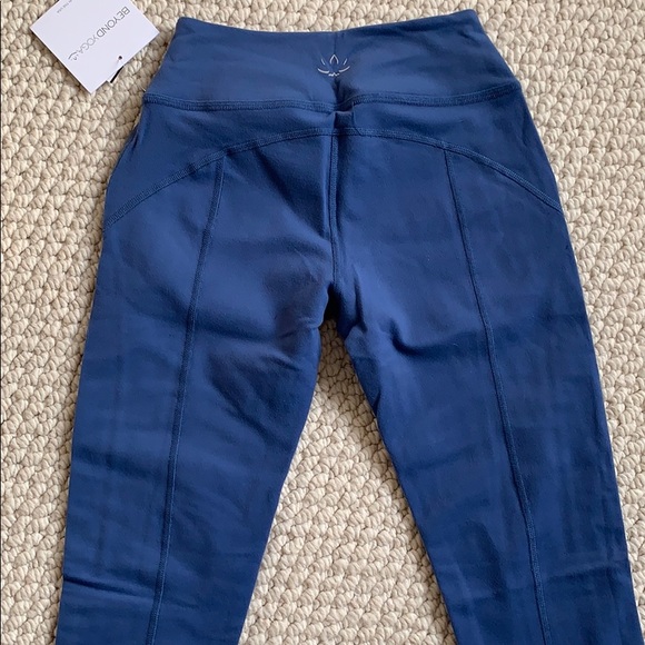 Beyond yoga side panel leggings - Picture 4 of 5